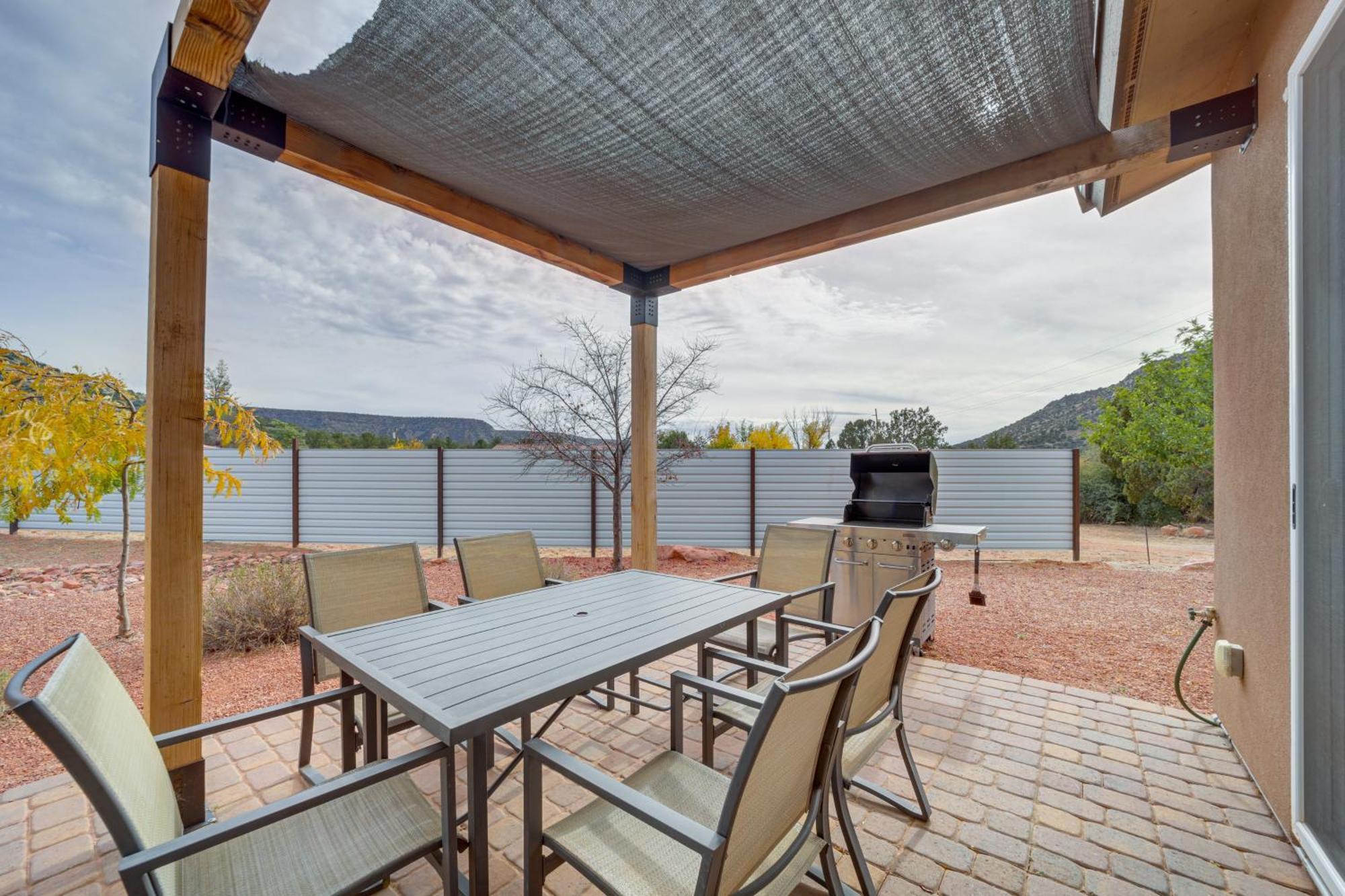 Red Rock Dog-Friendly Home Near Hiking Trails! Sedona Exterior photo